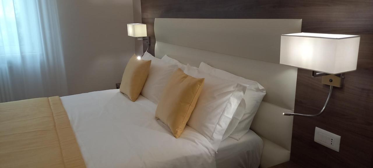 Orchid Luxury Suite Pescara Exteriör bild