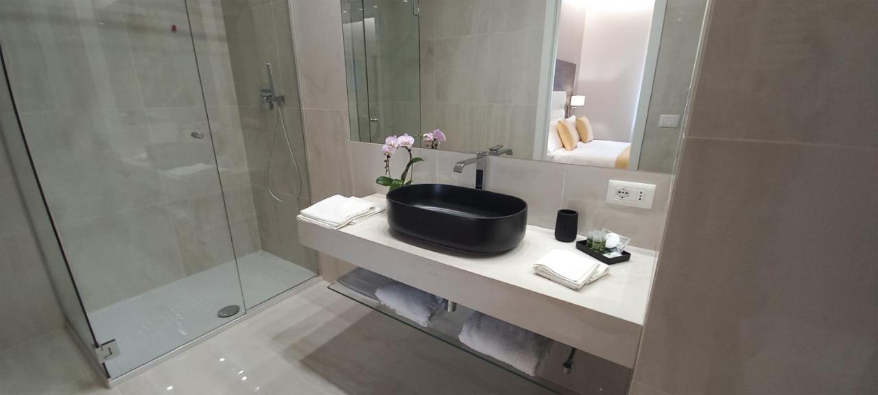 Orchid Luxury Suite Pescara Exteriör bild