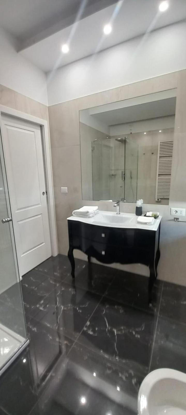 Orchid Luxury Suite Pescara Exteriör bild